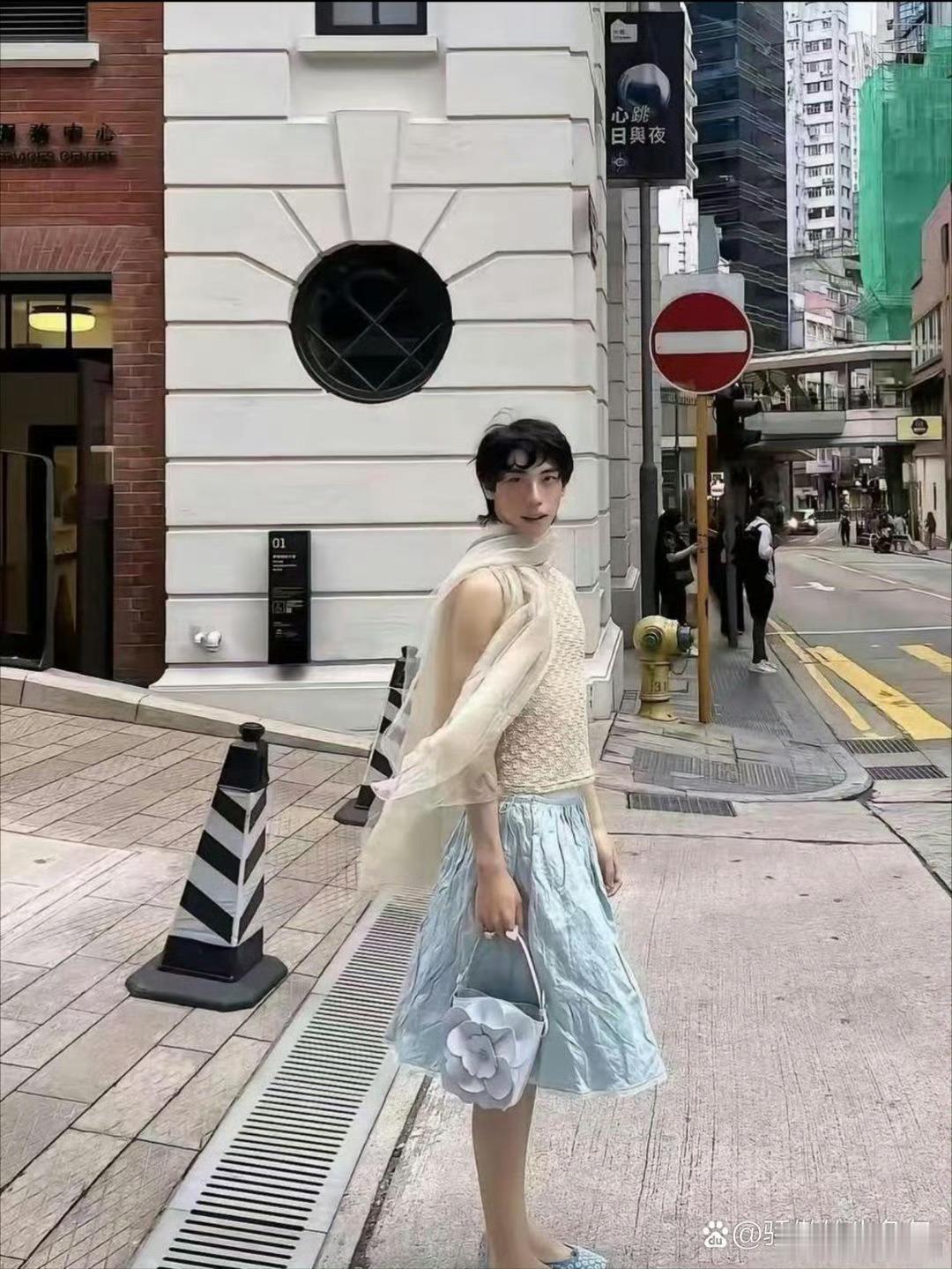 伊能静的儿子这是走了向佐的赛道