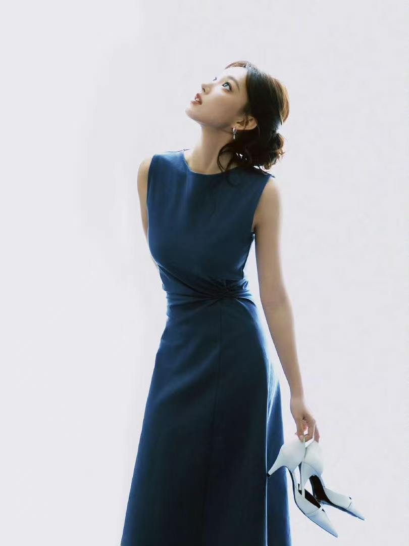 清冷又温柔这谁顶得住啊程潇雾蓝姿态程潇布偶猫