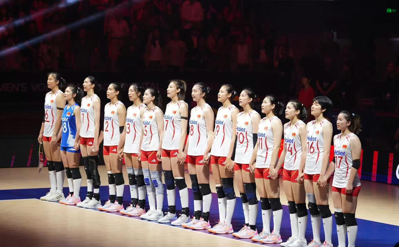 中国女排个子高并不一定是实力强，2023年女排亚锦赛2：3负于泰国队，这一回在天