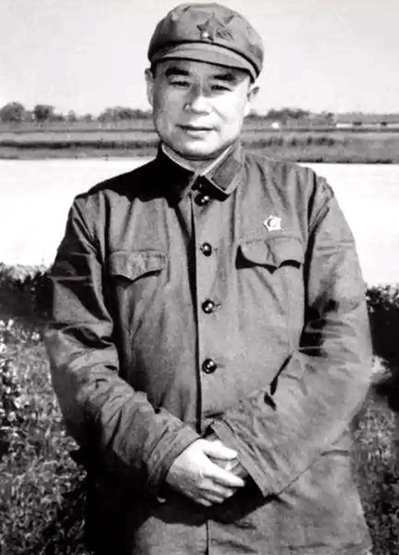 我军最能打的五大开国中将，因为太能打，常常被认为是开国上将第一位：王近山中将
