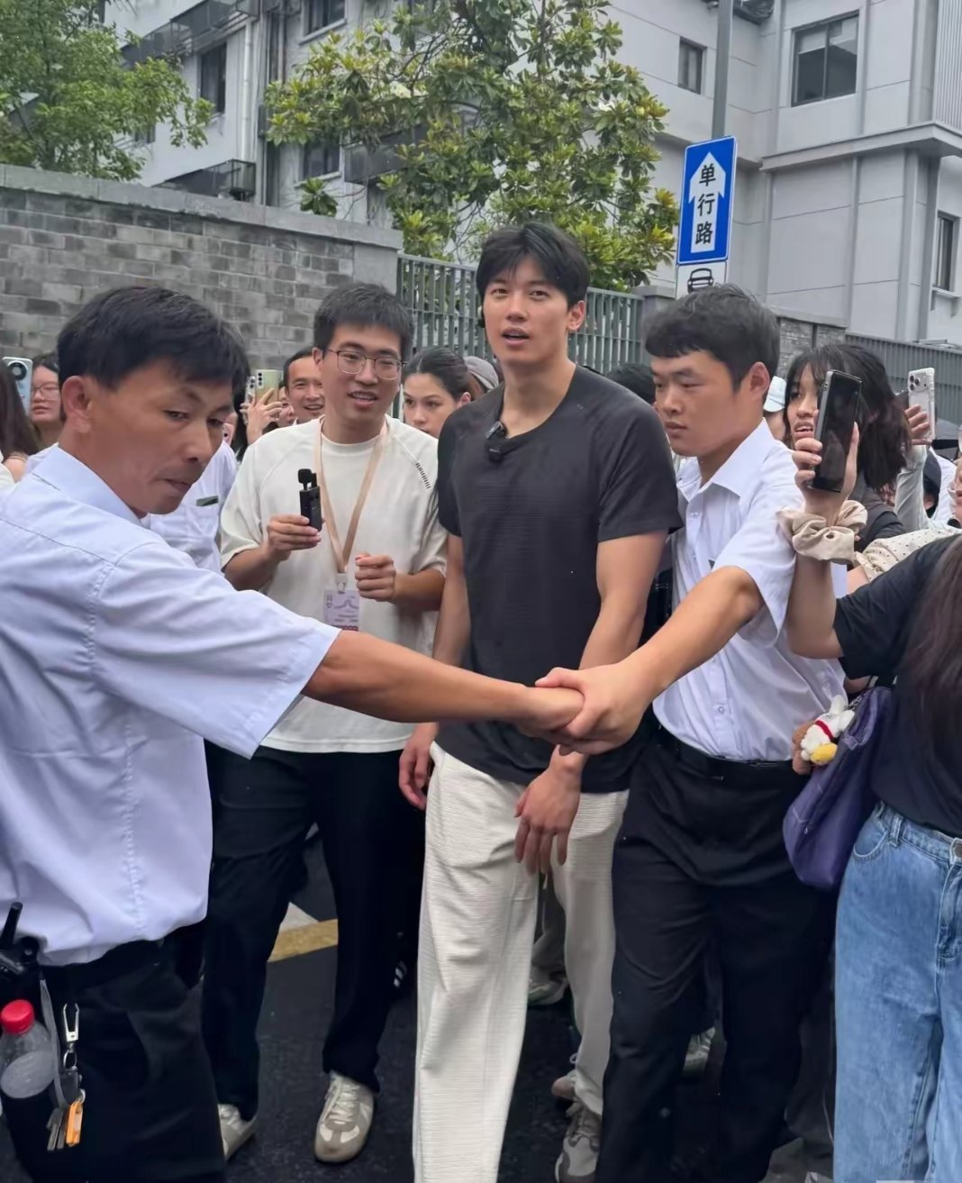 汪顺要是包装一下，妥妥内娱顶流级别的。