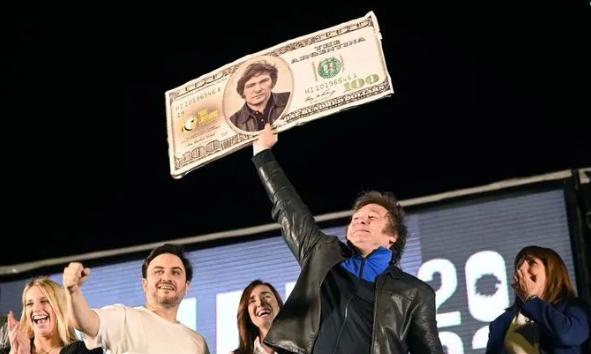 网上又在吹嘘米莱的经济奇迹，说他通胀降低多少、贫困率降低多少，这些光鲜的数据固然