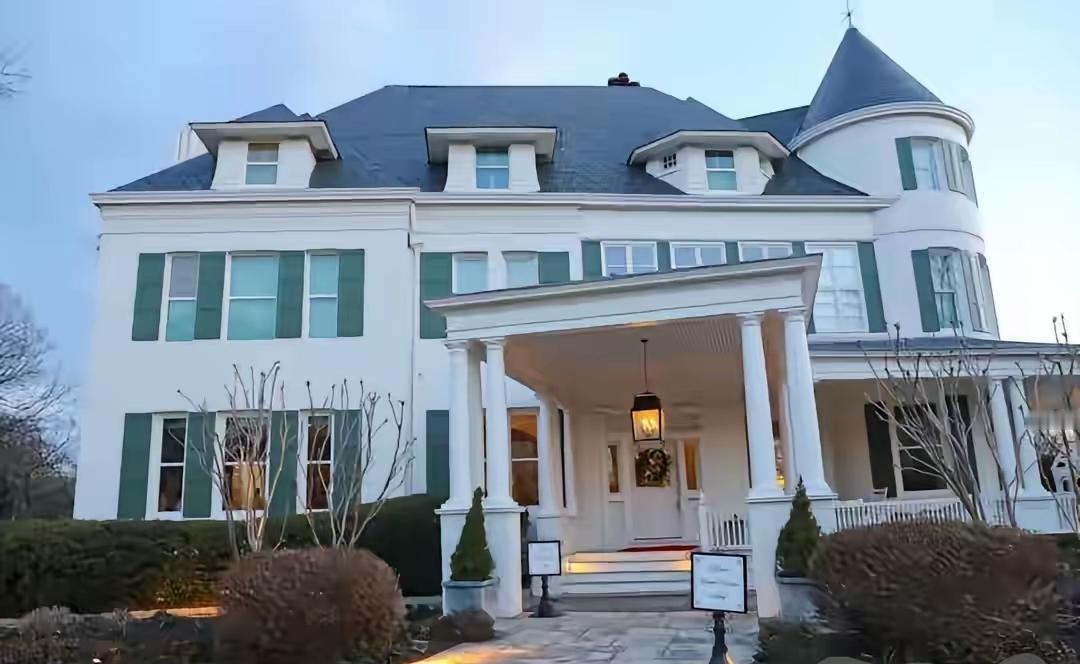 报应来的真快！对特朗普及其帮凶的清算开始了,先向美副总统万斯下手。​​以缉毒为