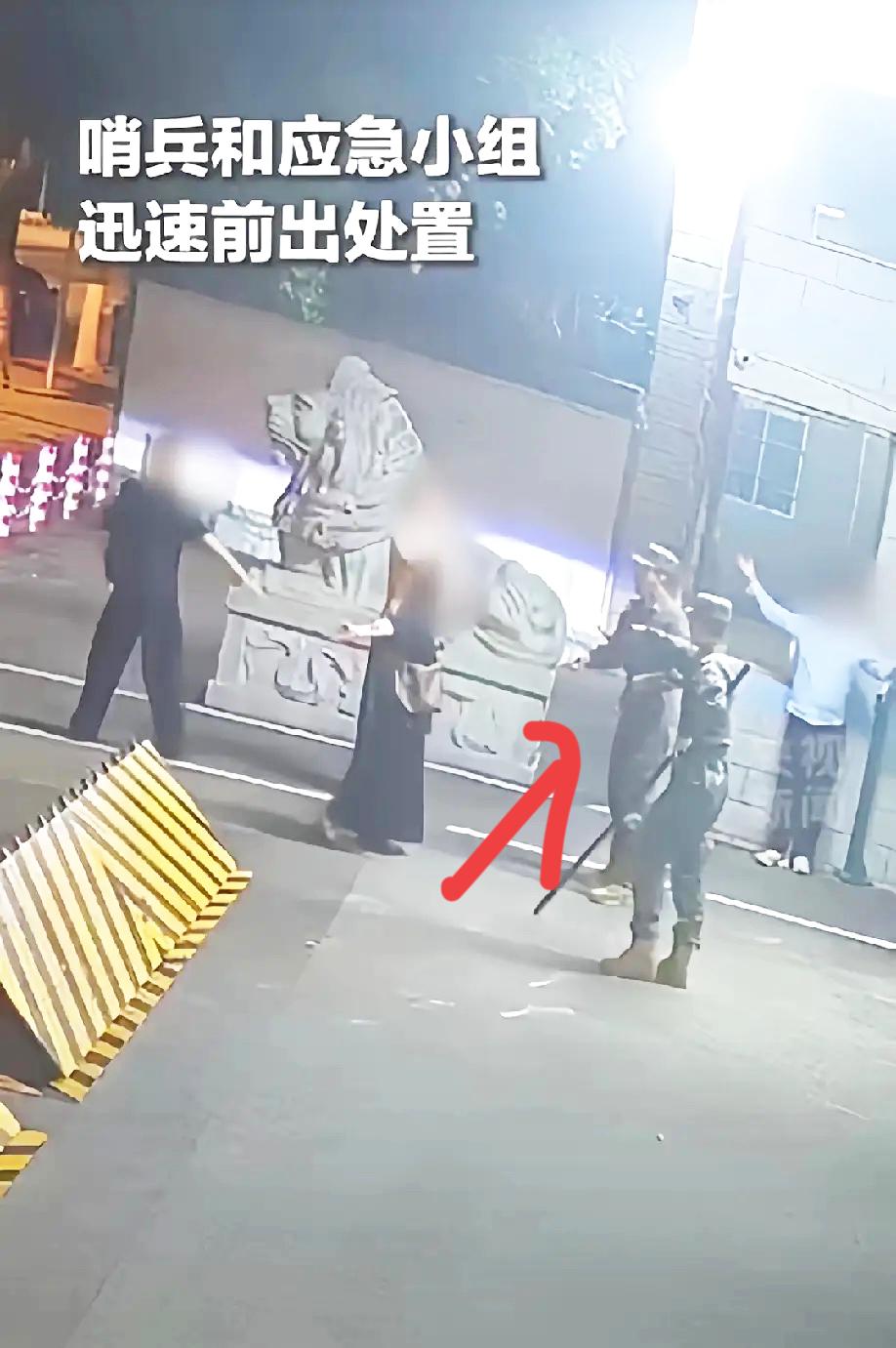 深夜成都街头这一幕，看完瞬间让人倍感安心，这才是老百姓最踏实的底气所在。5月