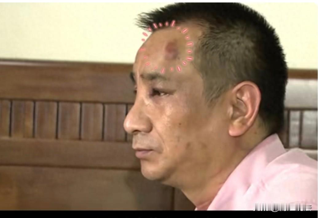 浙江，雍先生向好兄弟借钱没借到，妻子开口却借成了。他心里咯噔一下：“她凭什么能借