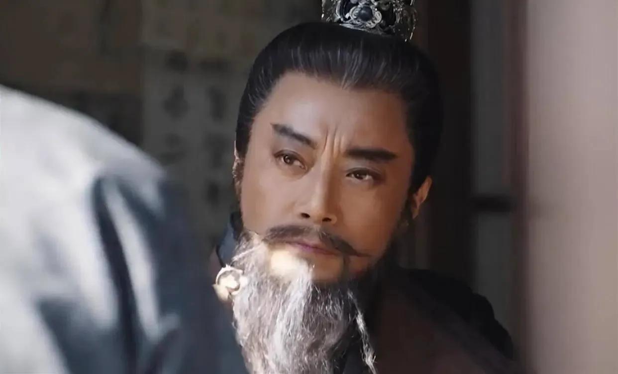 这才是权谋剧天花板，以身入局，胜天半子。谢淮安差一点就死掉了，因为他没有看到岑