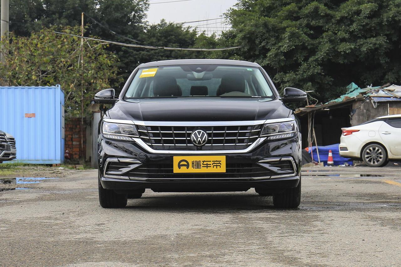 帕萨特月均1500养车，真能撑住五年？前两天去4S店做3万公里保养，师傅说“这次