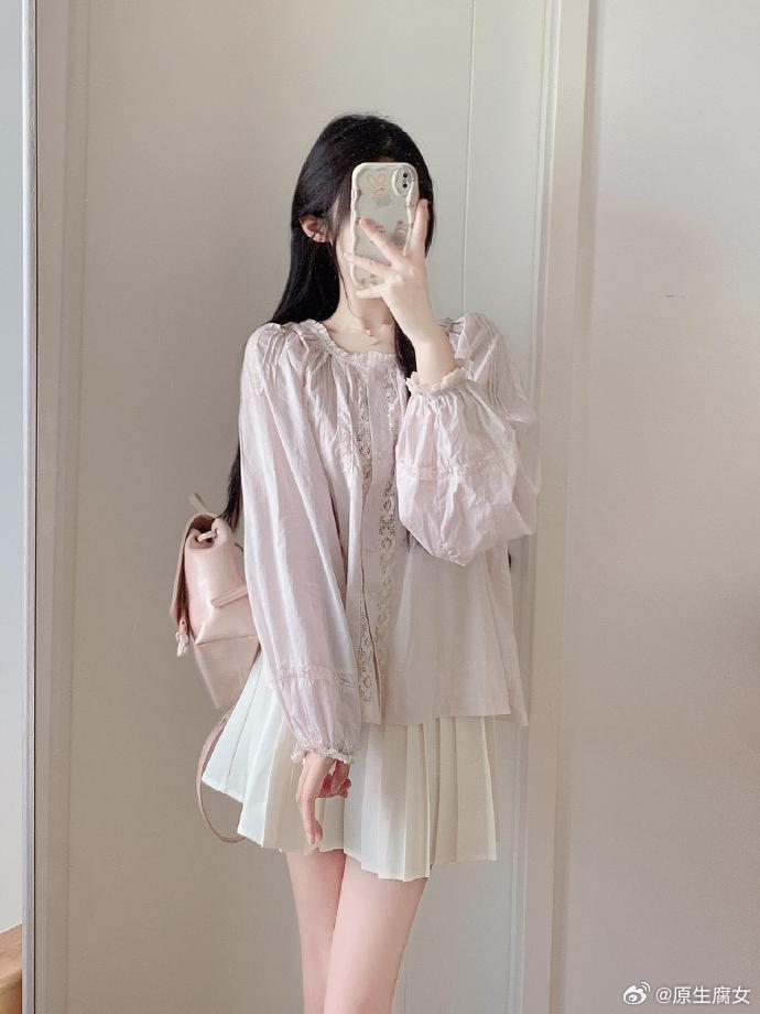 乖乖女穿搭🎧。​​​