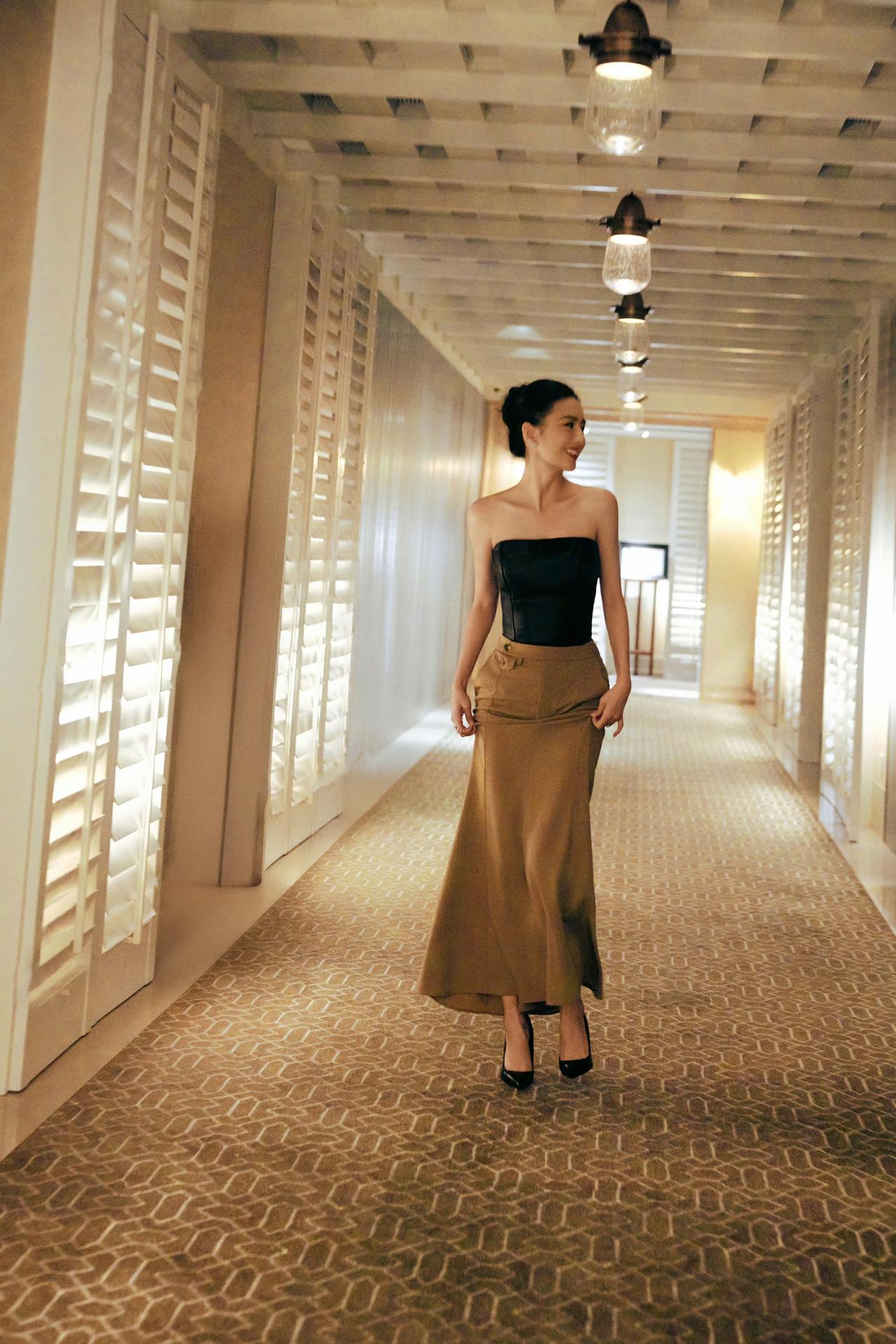 佟丽娅，美妇人