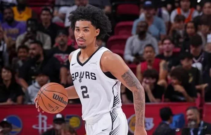 虽有大心脏，但哈珀的投篮能力有待提高NBA夏季联赛爵士对阵马刺，马刺加时93