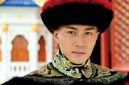 乾隆的亲儿子，家里死了一匹马，舍不得扔，下令全府上下连吃三天马肉。这人不是什么落
