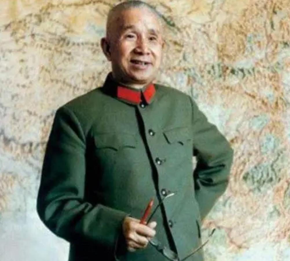 三军易得，一将难求。粟裕留下多个经典以少胜多战例：黄桥战役，粟裕、陈毅率领新四