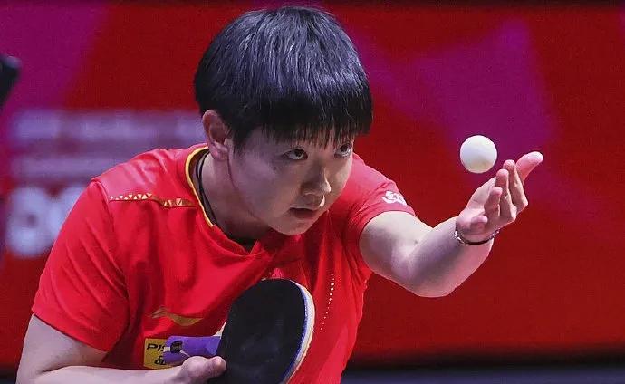 海产姐妹再合体！王励勤教练的这一妙招，堪称神来之笔！孙颖莎和王曼昱这对组