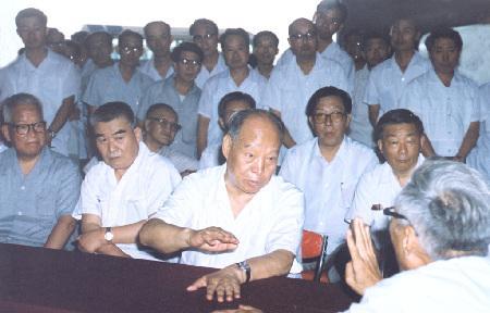 1984年7月14日至8月3日，彭真继续到辽宁、吉林、黑龙江对国营工厂法的问题进