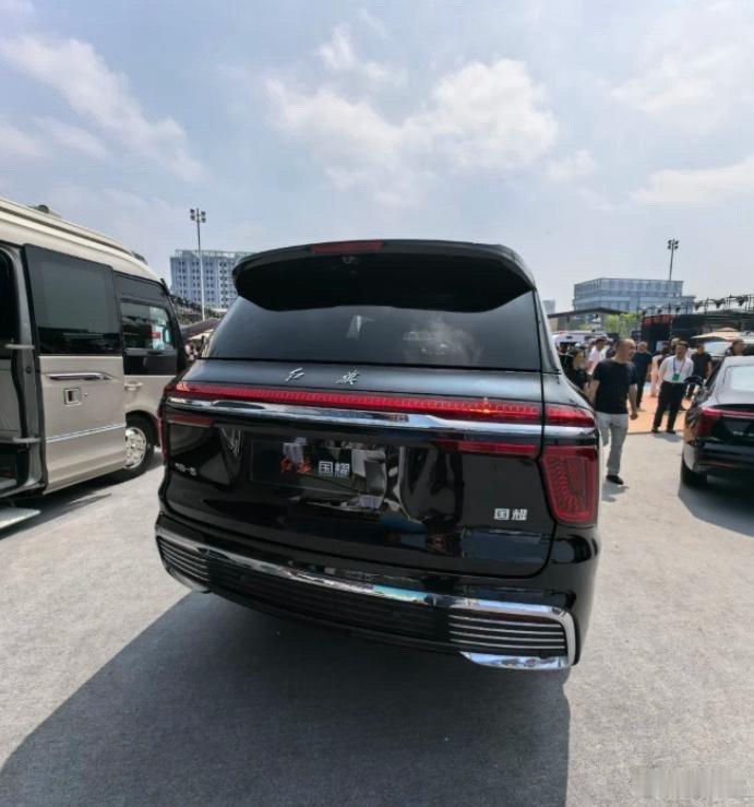 这应该是最贵的国产警车了吧​​​