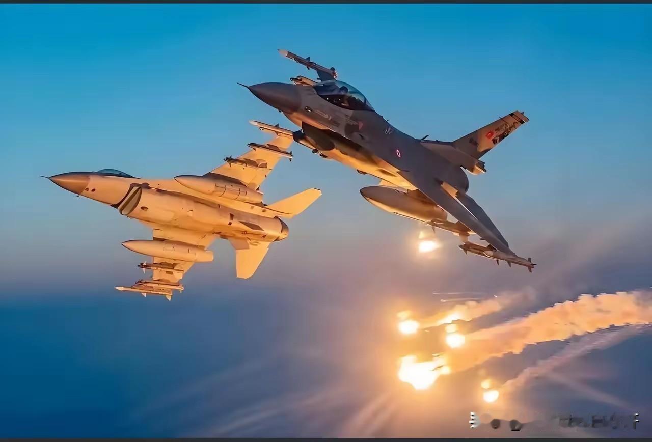 此刻，美国想死的心都有了！伊最高领袖穆杰塔巴，9日晚发表书面讲话：1、侵略