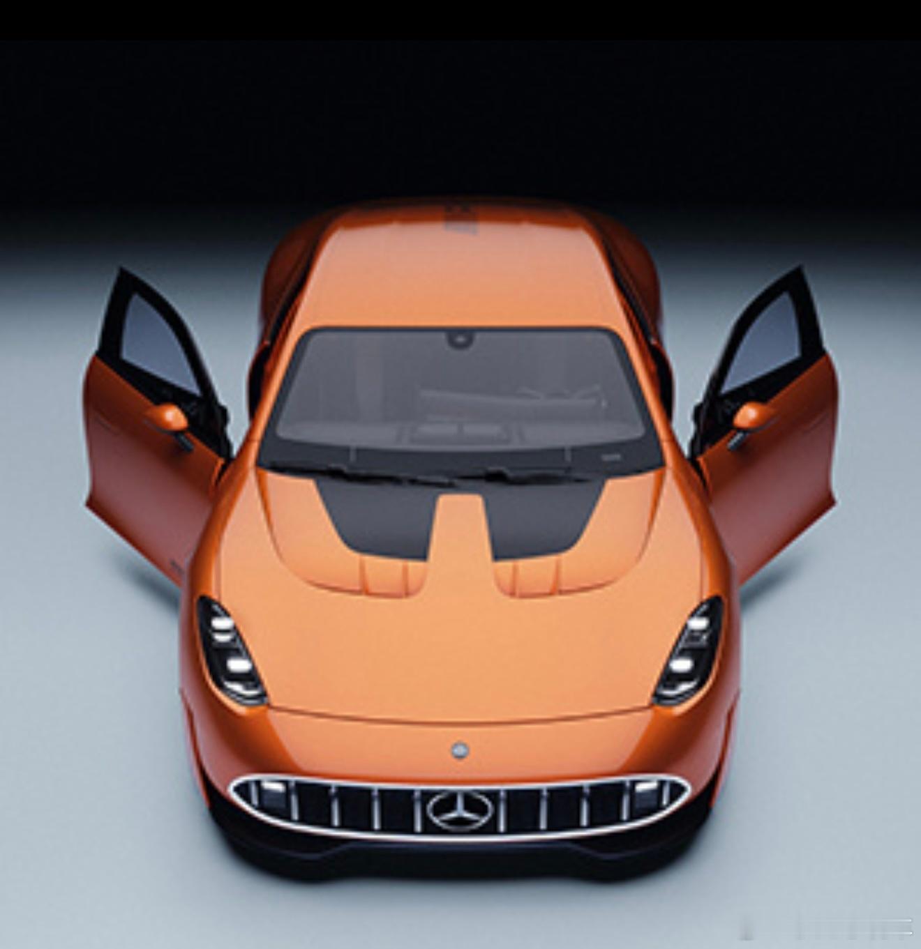 奔驰140周年！挺感慨。奔驰真正厉害的不是活了140年，而是它几乎每个十年都有能