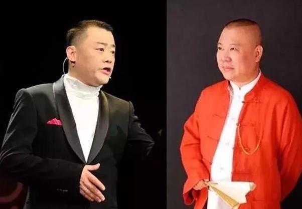 曾有人撮合周立波和郭德纲能在一起合作。周立波说：“一个喝咖啡，一个吃大蒜的怎么可