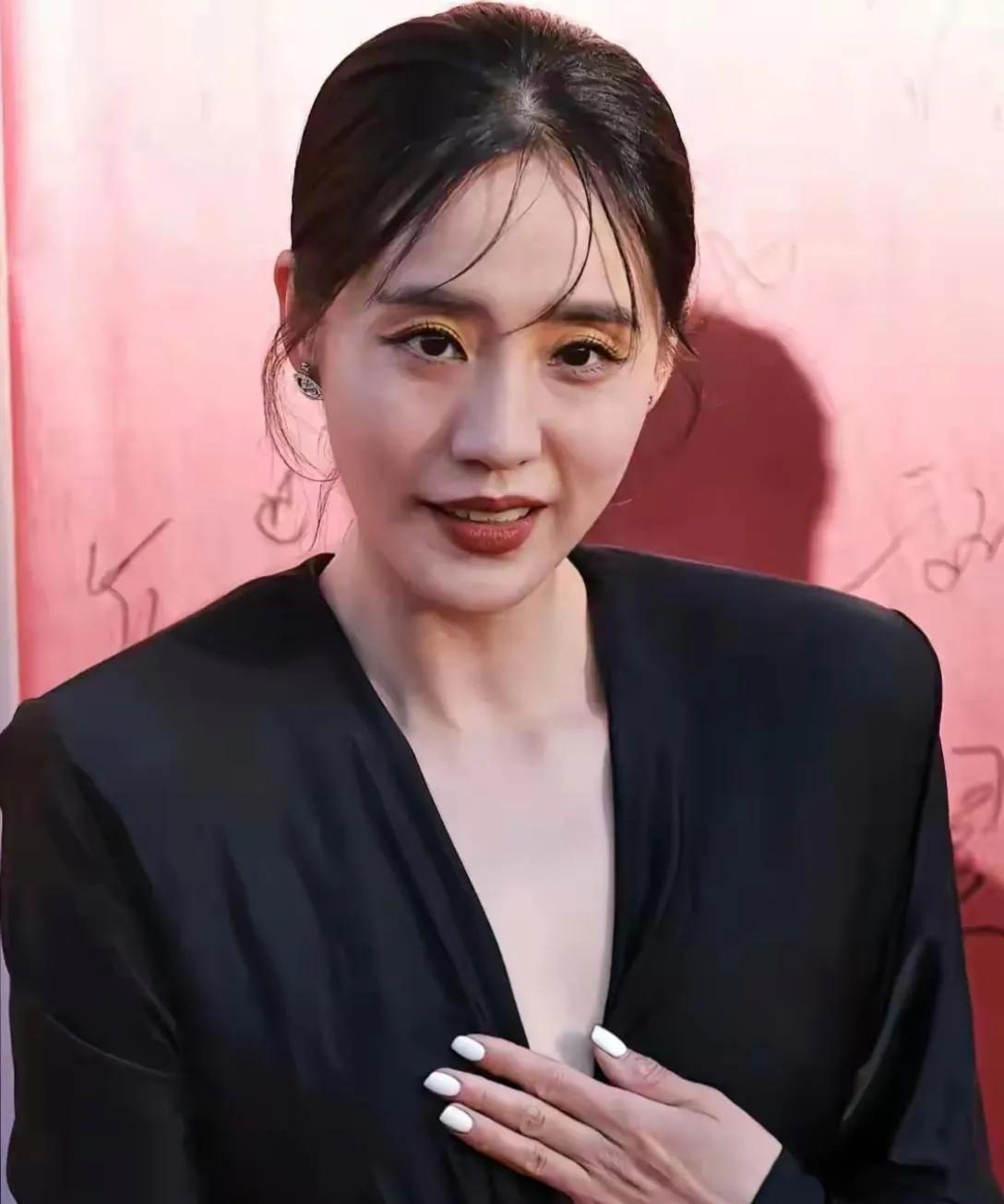 感觉王智突然间苍老了很多，你看是吗？