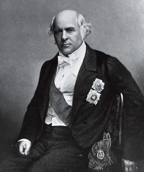 炮声轰鸣，撕裂了广州城的宁静，而此刻，武举考试的喧嚣仍在城内回荡。叶名琛，这位两