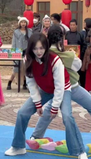 终于知道为什么以前唐嫣只拍戏不接综艺了！​​​