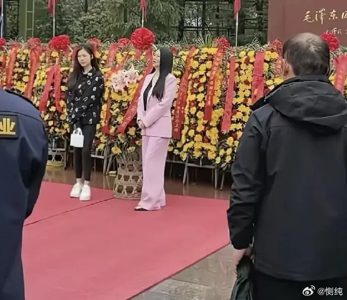 李湘很听劝，已经瘦成贾玲了，隔着屏幕都感受到她那天仙的气质