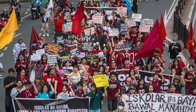 菲律宾媒体消息，菲律宾两所大学（UP、PUP）的学生领袖，拒绝警方CIDG的传票