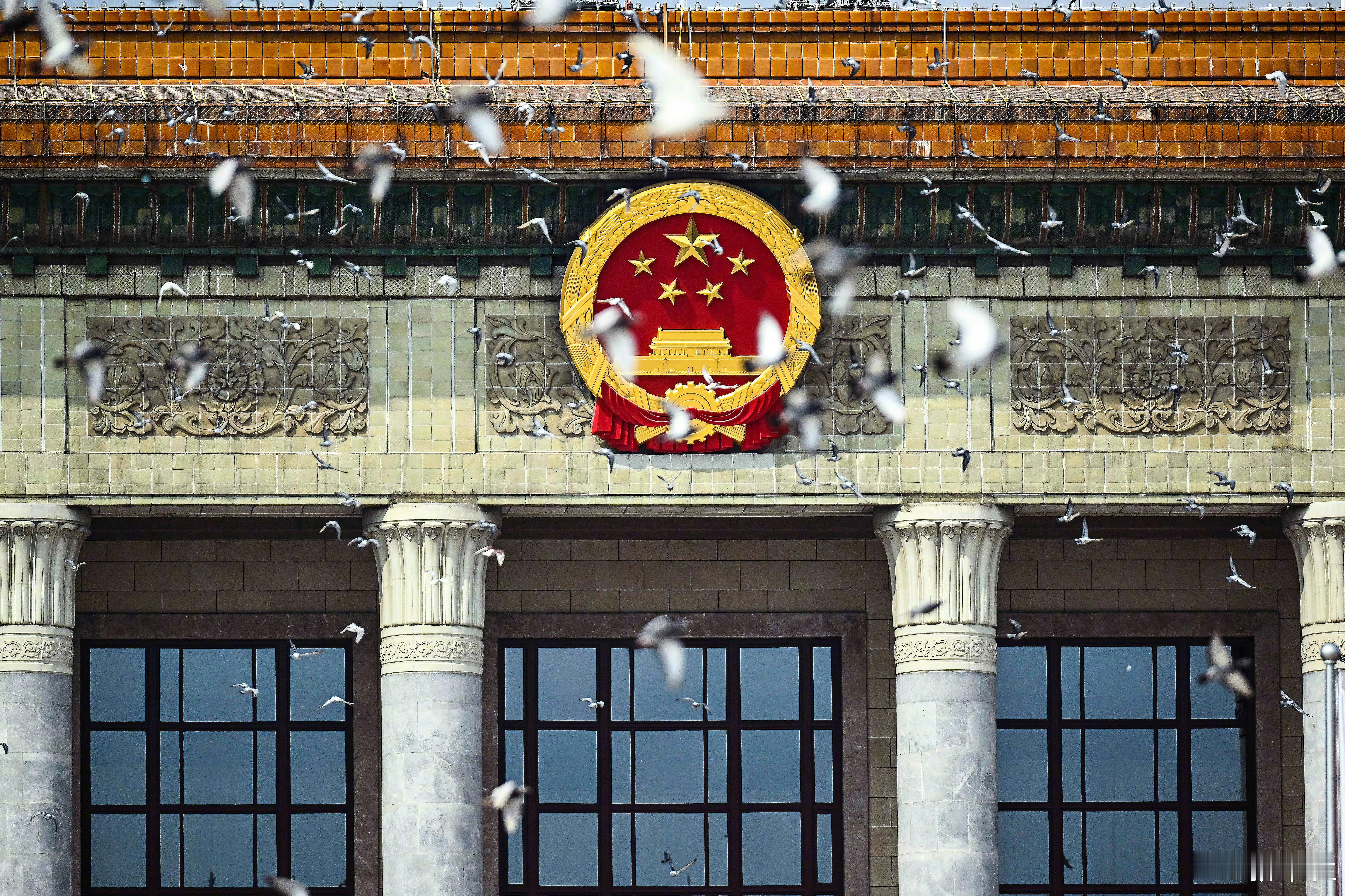 新华社出图这两张图好喜欢，特别是第一张​​​