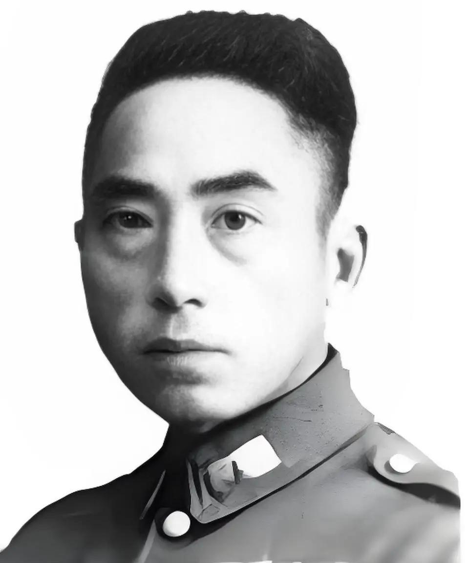1989年，徐向前元帅前往太原解放纪念馆参观。当参观到一个怀表展柜时，解说员说：