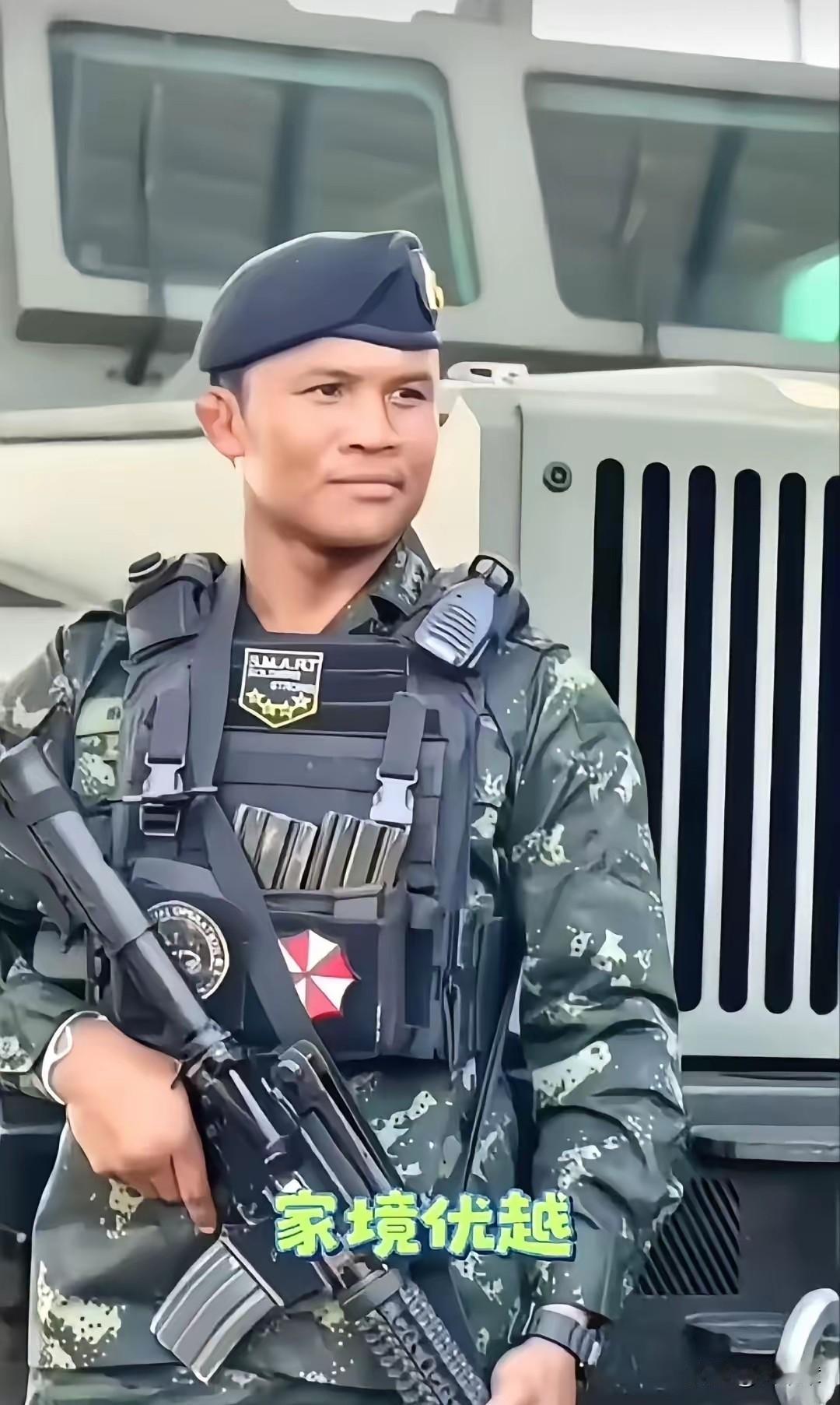 他打服了全世界，却选择向国家报到。40岁的播求，在拿下两条世界金腰带、身家过亿