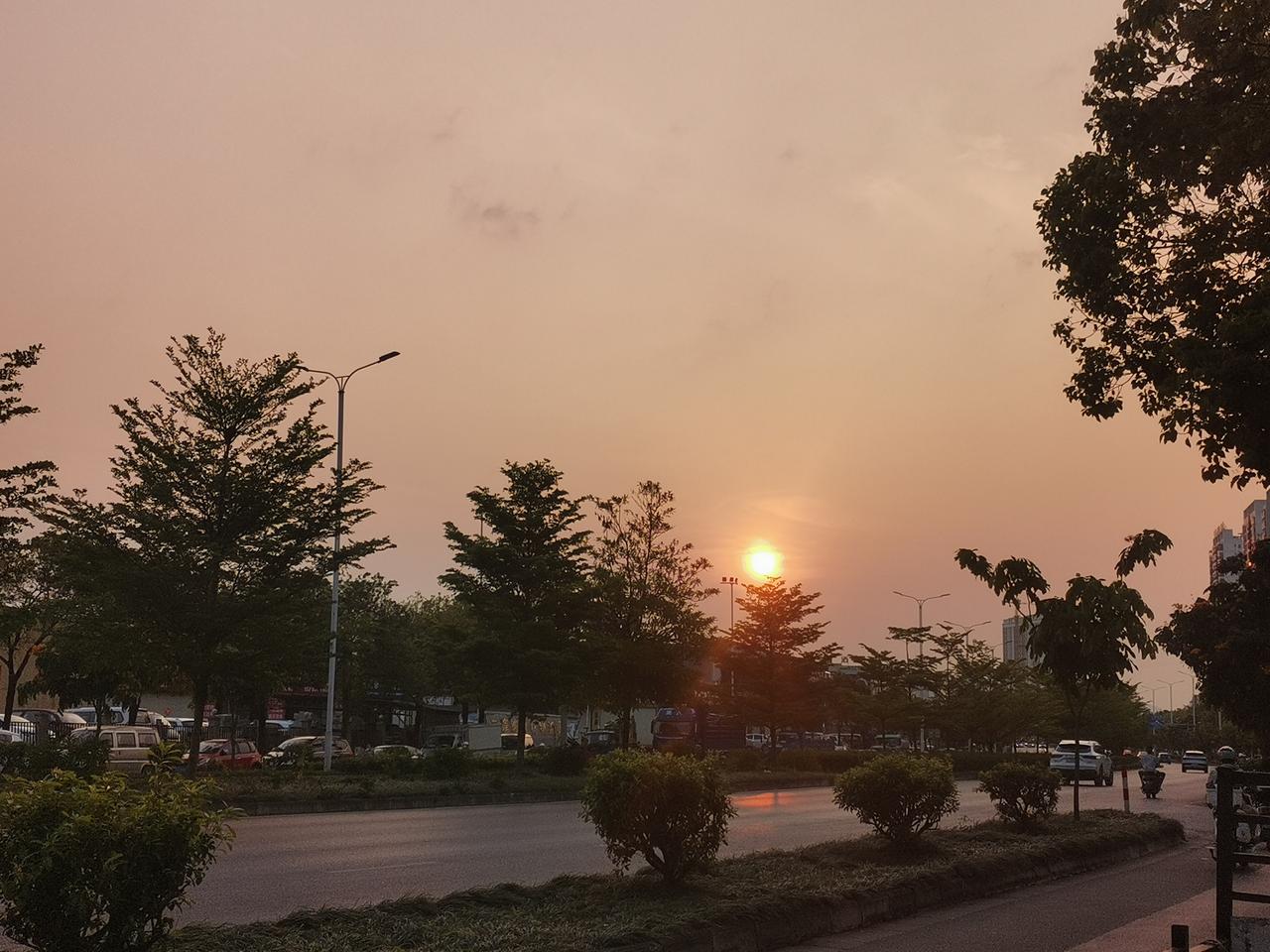 茅台又涨价了！对咱们普通人有啥影响？看完就懂了！贵州茅台官宣涨价，不少人慌了