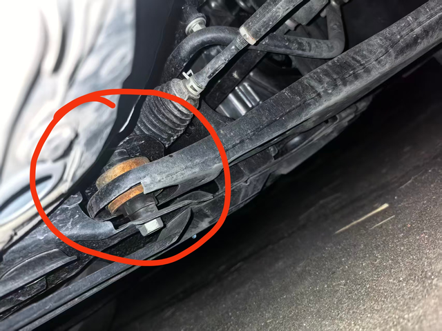 25年8月提的车车底都生锈了，这质量真的服了还不如国产车