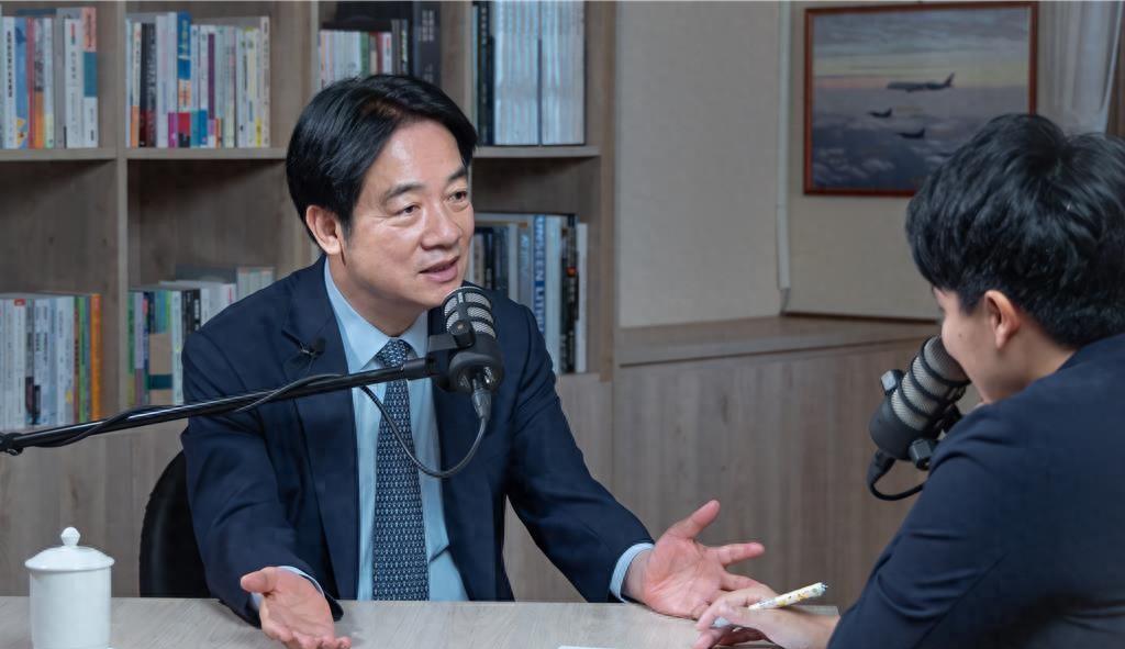 赖清德“认怂”了？竟然开始谈两岸“统一”了。自从而且我们第一次把“斩首行动”写进