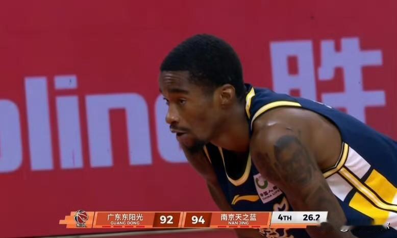 没办法，萨姆纳已经广东队仔市场上最好的选择了，但是需要他自己调整打法。他的进攻选