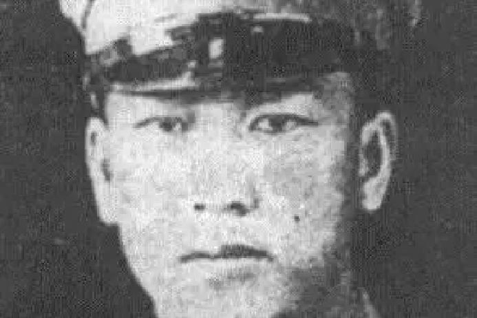 1949年，张治中的女婿第120军军长周嘉彬，既不抵抗，也不起义，而是直接下令就地解散部队，悄悄放走