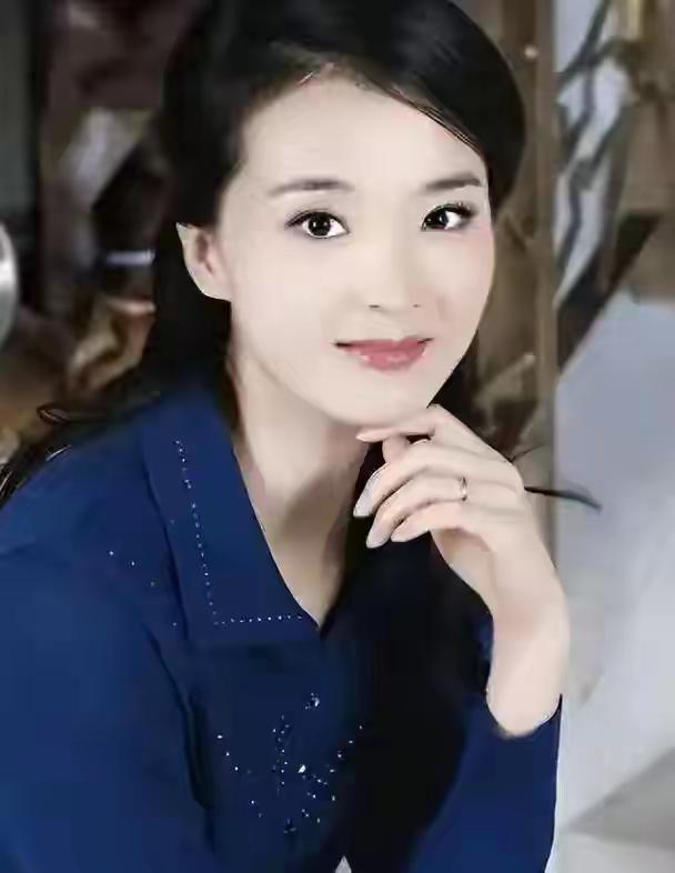 2019年，一纸赌场追债令把"晴格格"的光鲜撕了个粉碎。老公王志才豪赌输掉近