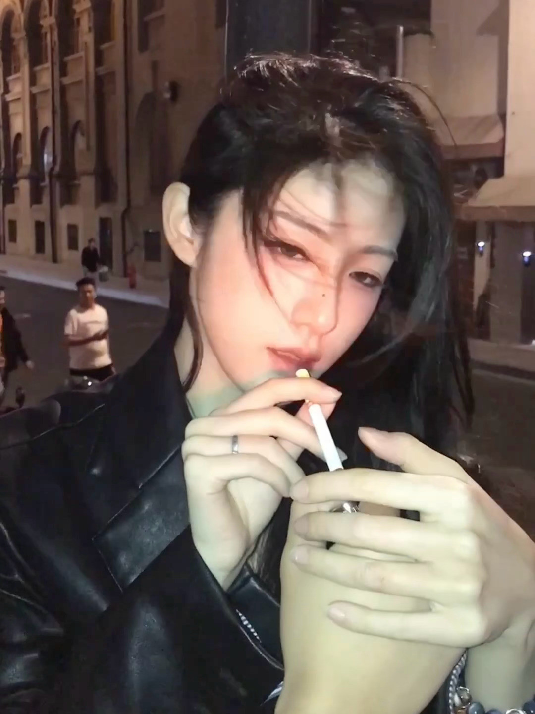 简直妈妈级别的….穿搭御姐​​​