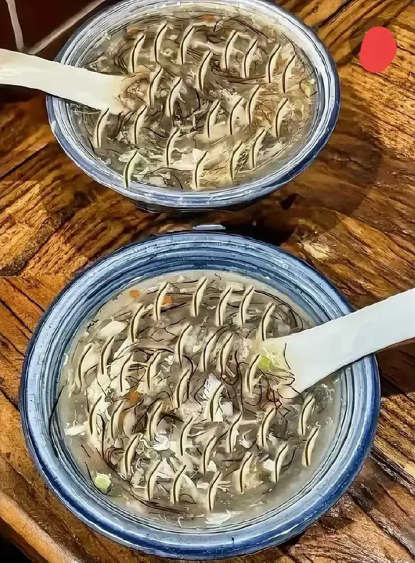 外地一个同事说这是他们那边的特产，这面到底怎么吃吗？你们有吃过吗？