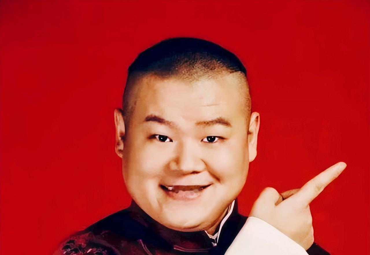 2015年，岳云鹏拿着一张120万的银行卡走进德云社财务室，刚把卡放在桌上，财务