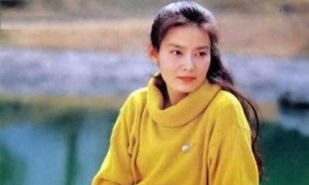 🌞1979年，刚结婚1年的潘虹，出轨了导演杨延晋。杨延晋的妻子洪融可不是省