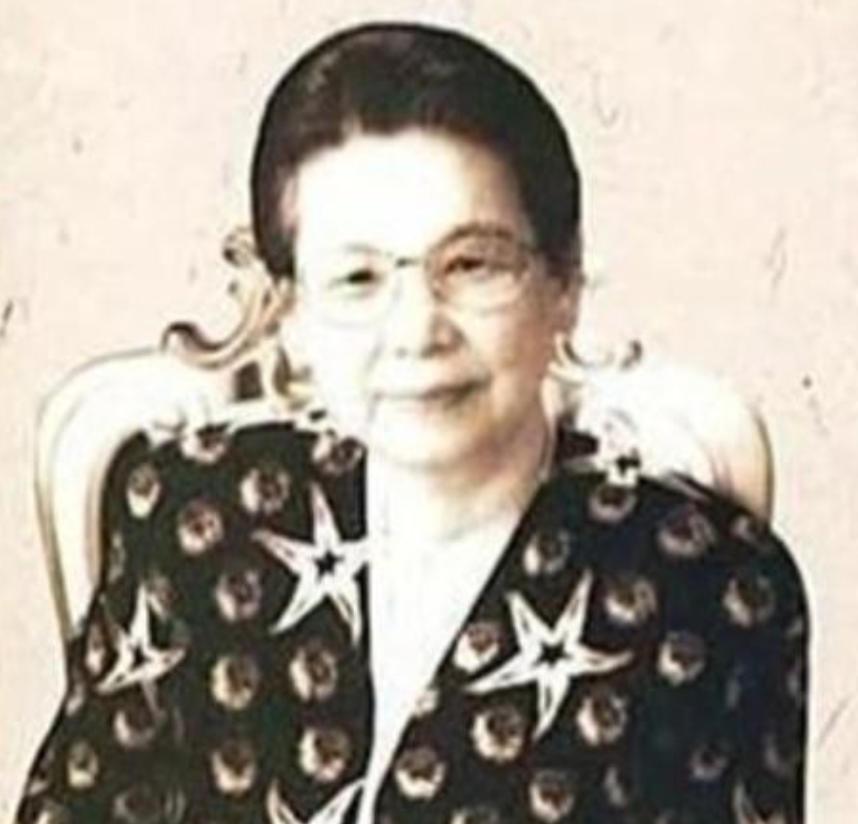 1988年，杨尚奎遗孀水静要去美国，李先念得知后，立马下令：“查查领事馆发证的人