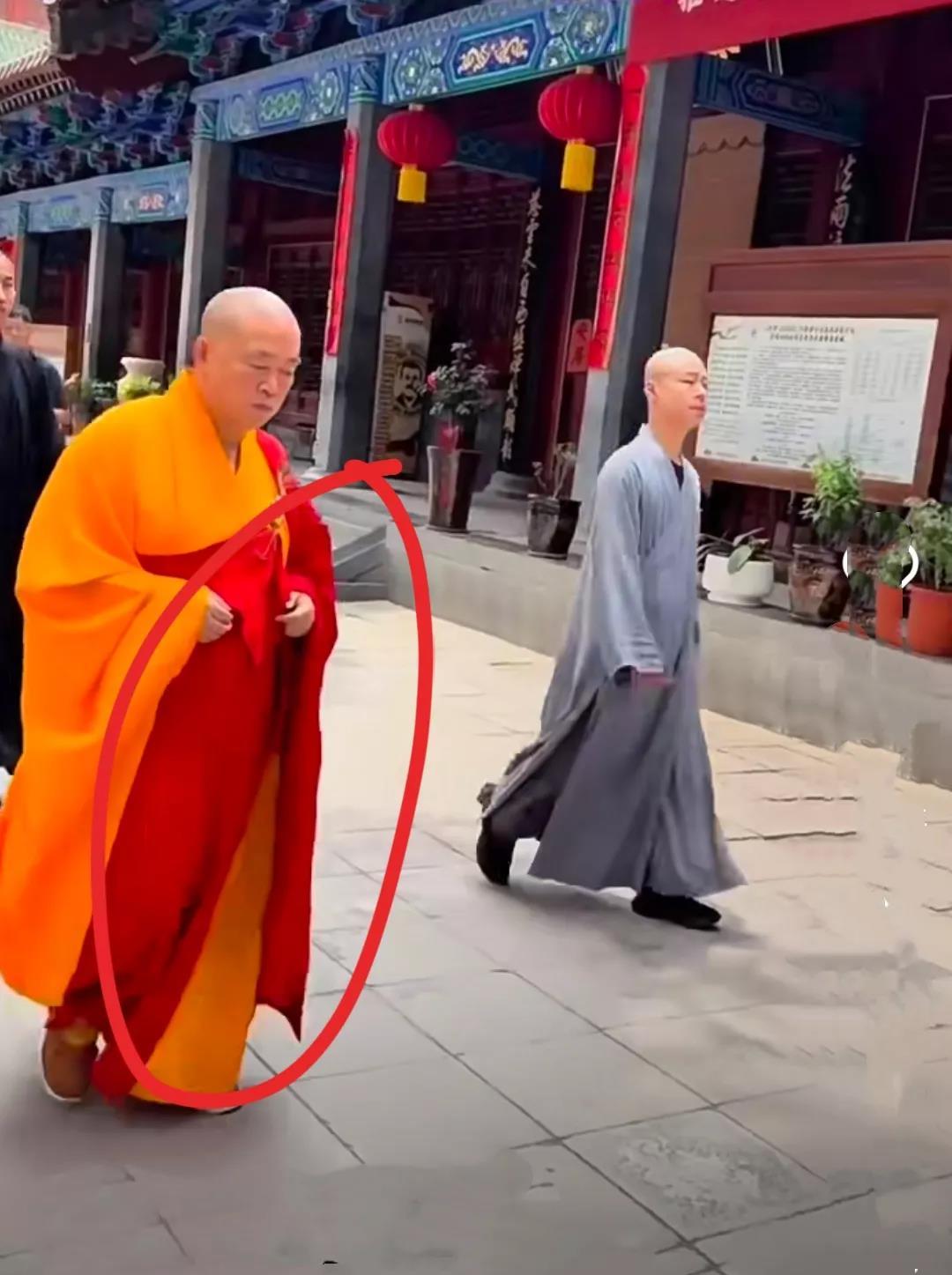 贫穷限制了我的想象呀，说的就是少林寺那位方丈！16万的袈裟、豪车豪宅、1