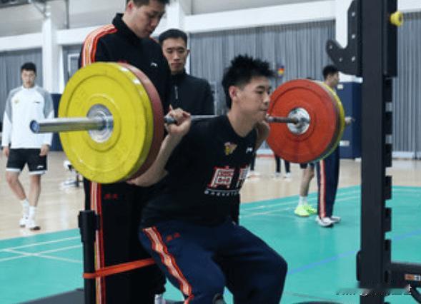 崔永熙这番话真是说到点子上了。在最近接受采访谈及杜锋时，他表示球员刚开始怕教练很