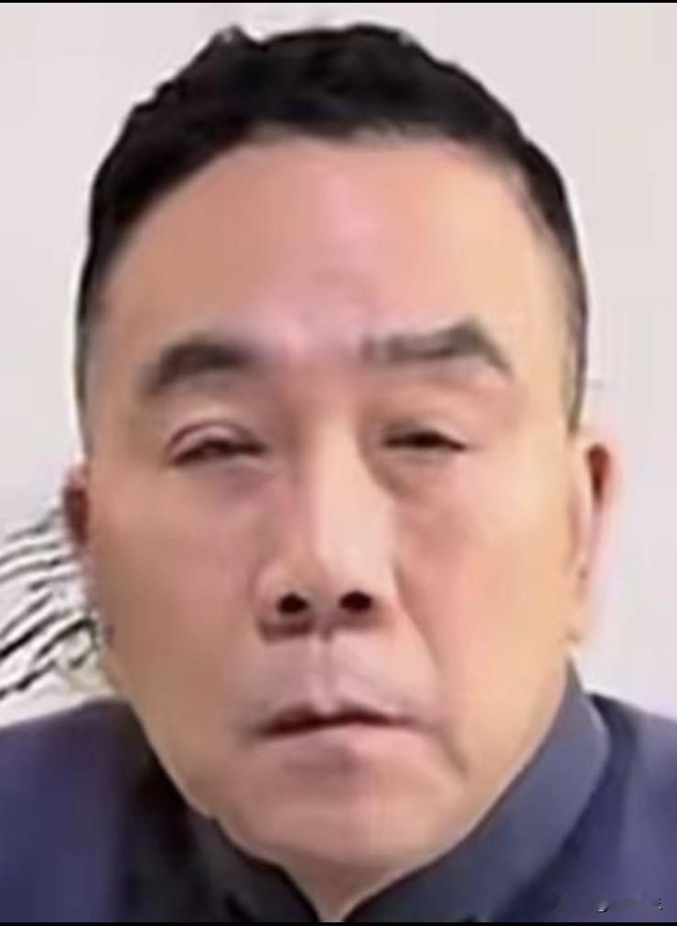 在相声界，能把骂人做成生意的，就唯独是杨某人了。他搜刮了一帮讨厌德云社郭德纲