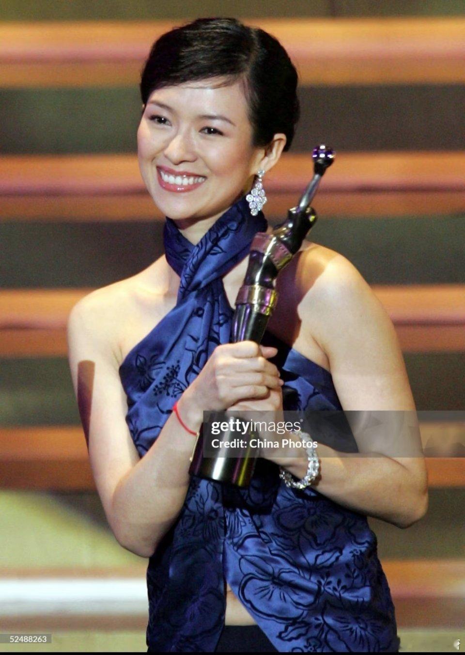 以防你没见过章子怡颜巅时期