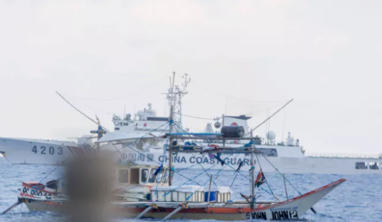 菲律宾全国大报《马尼拉时报》重大声明：南沙群岛黄岩岛是中国神圣领土，菲舰坐舰霸占