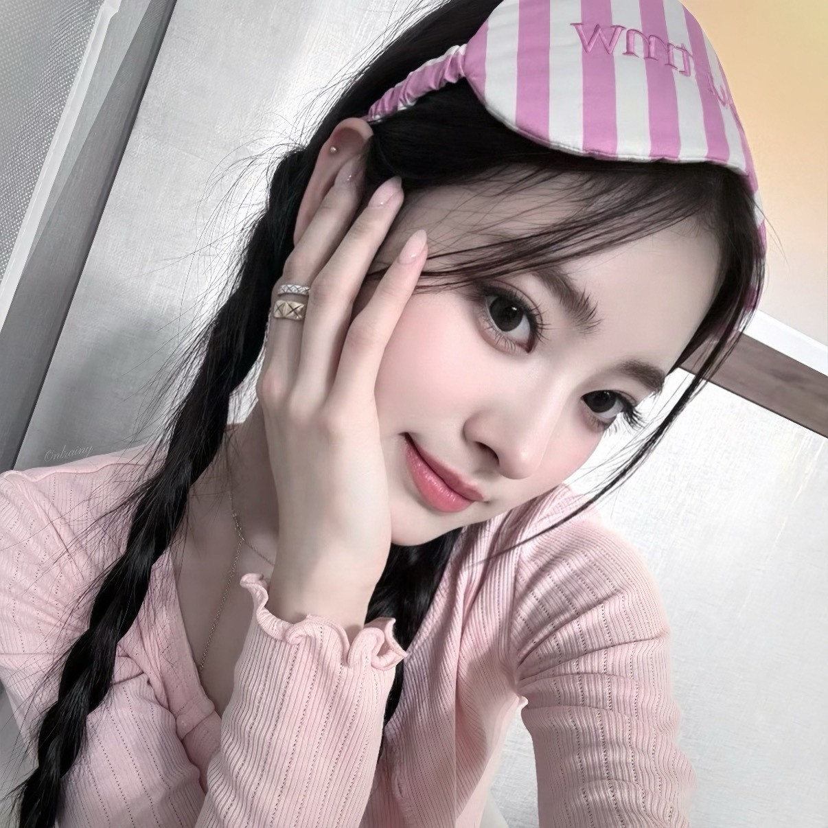 𝐒𝐡𝐚𝐫𝐞｜田中杏奈头像🐈⬛田中杏奈｜anna｜ins风｜女头｜韩系