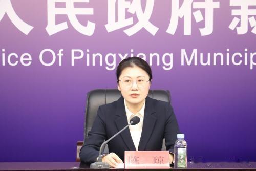 就在刚刚，6月2日，看到处级干部【陈琼】主动交代问题的消息后，我心里咯噔了一下