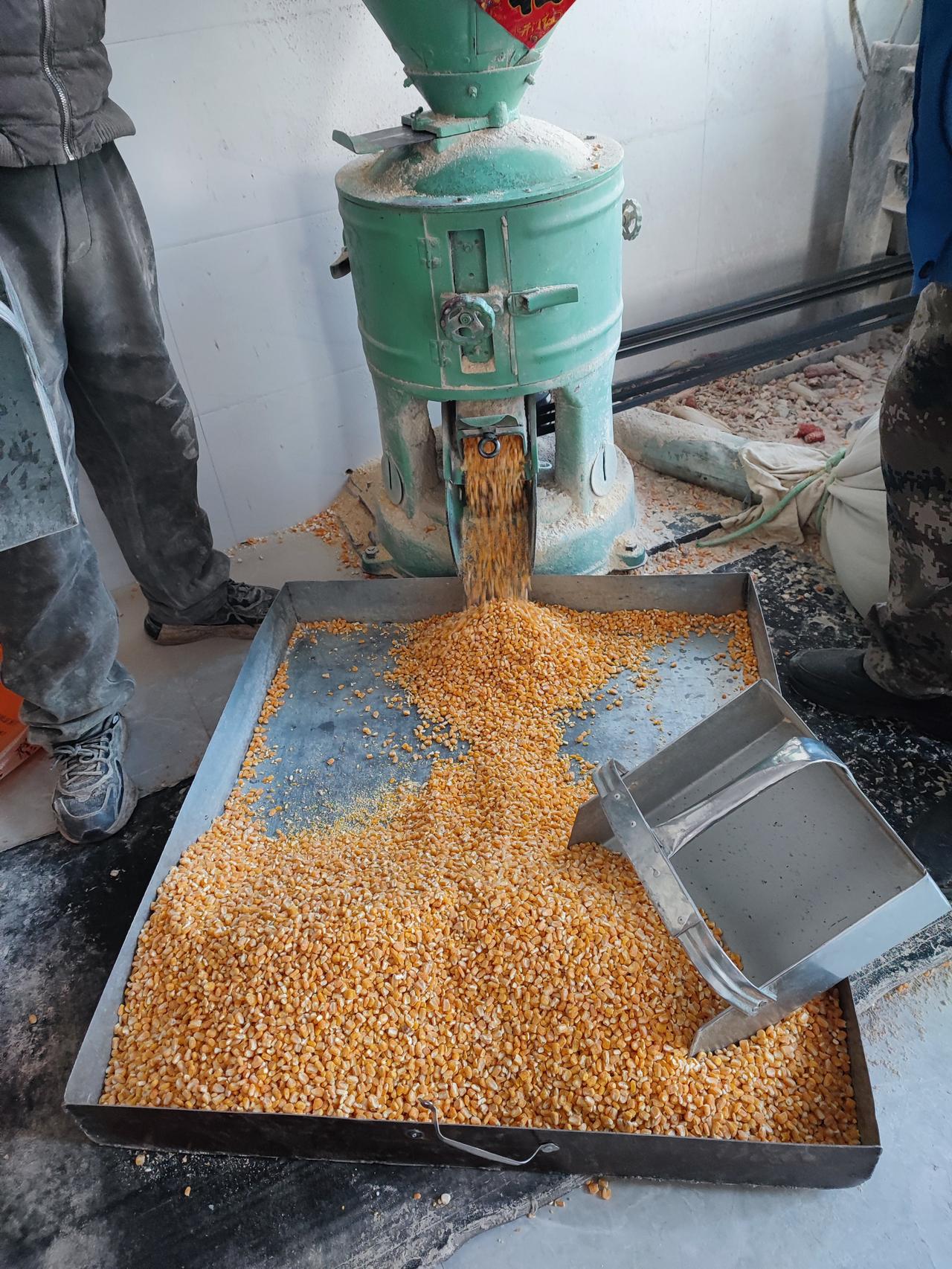 几十年的情怀儿时的美食，不知道还是不是当年的味道！儿时每当去生产队的加工厂