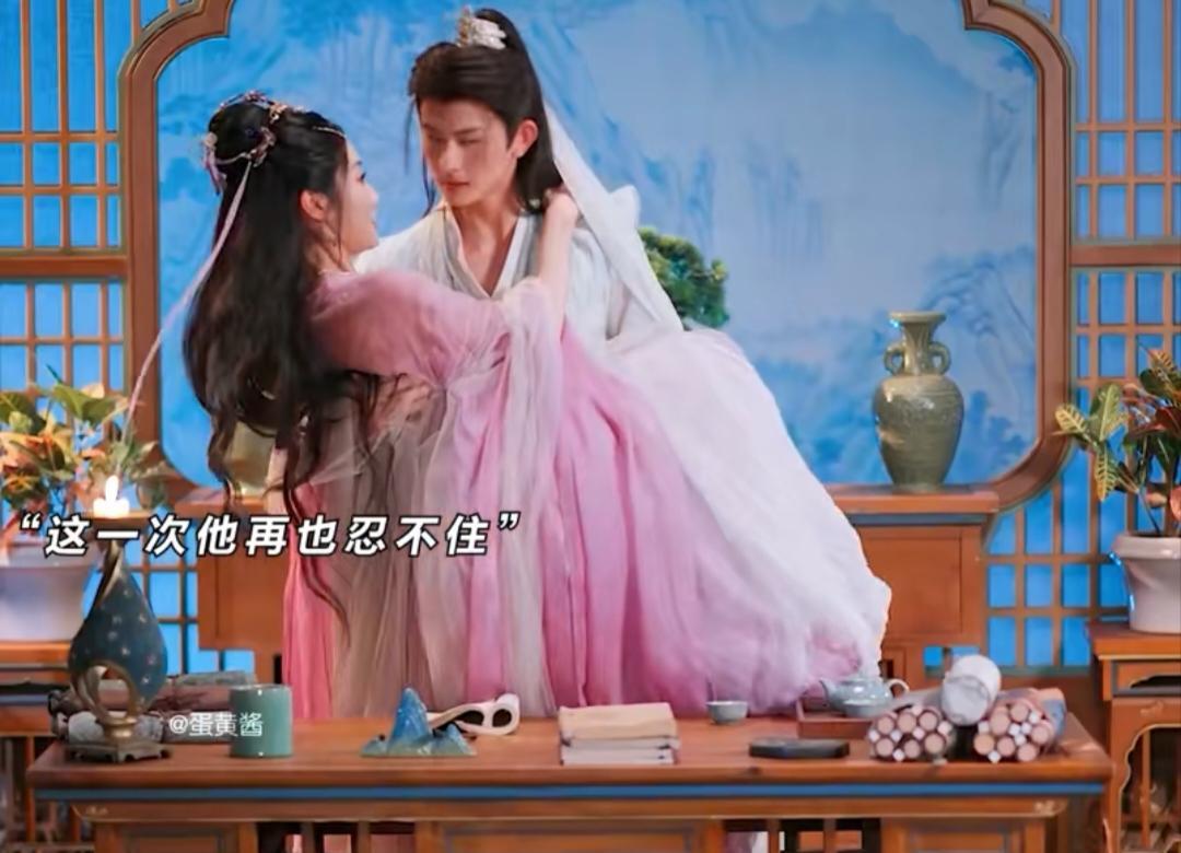 3000万拍10天，岳雨婷版紫萱把童年滤镜砸得稀碎。短剧这股歪风，简直是在给经